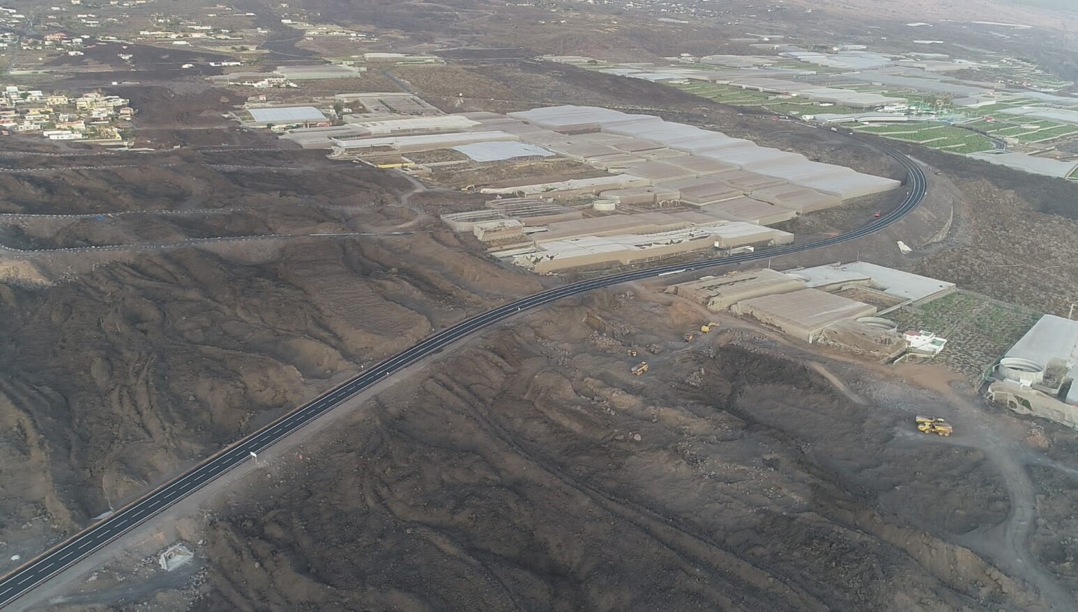 Tramo de la Carretera de La Palma sobre colada volcánica