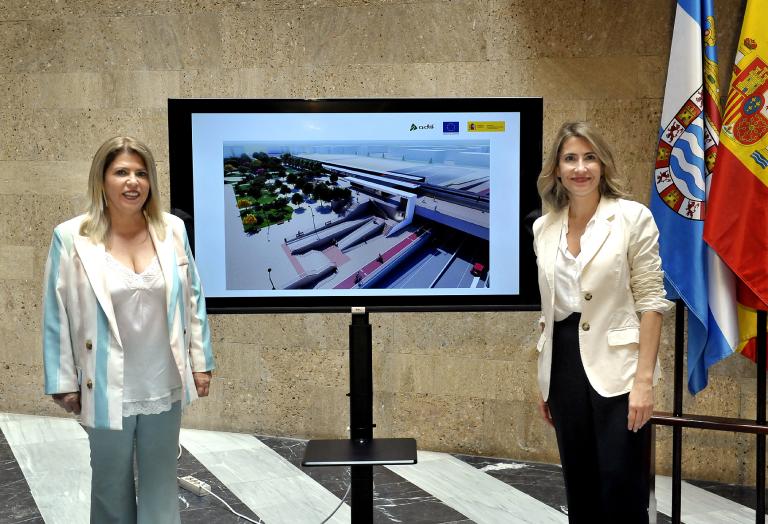 Imagen noticia: La ministra, Raquel Sánchez, junto a la alcaldesa de Jerez, Mª Carmen Sánchez Díaz, con una maqueta de la nueva estación en la pantalla - Ministerio de Transportes, Movilidad y Agenda Urbana.